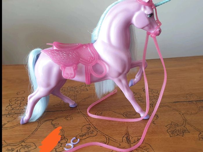 Cheval Licorne  du  lac  des cygnes  Barbie  Mattel  + cygne  et accessoires - photo numéro 7