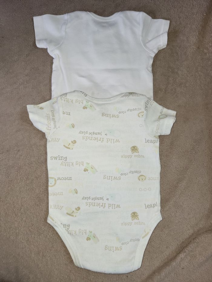 Bodys 6 - 9 mois - photo numéro 2