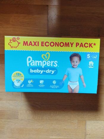 Maxi economy pack Pampers baby dry taille 5