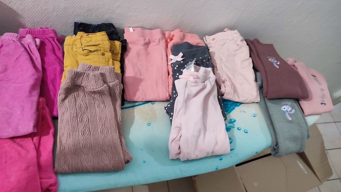 Lot fille 23/24 mois automne hiver  25 pièces