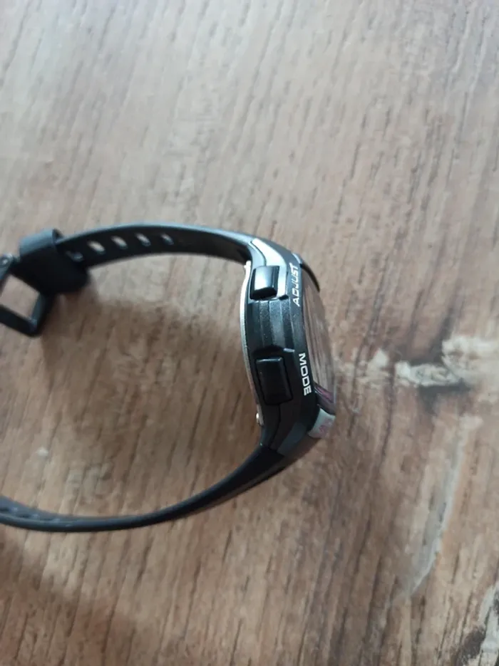 Montre de sport Casio - photo numéro 3