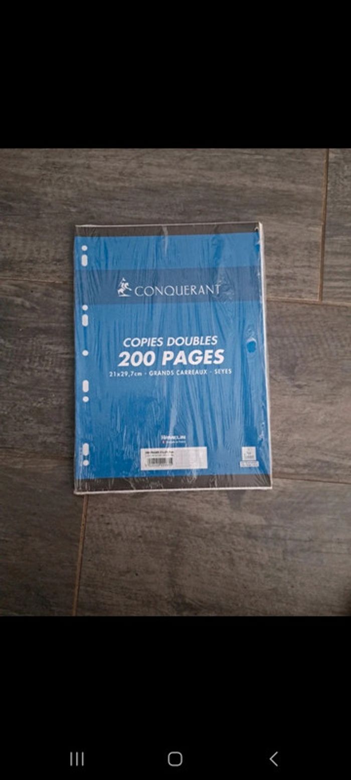 Lot 200 pages copies doubles Conquérant
