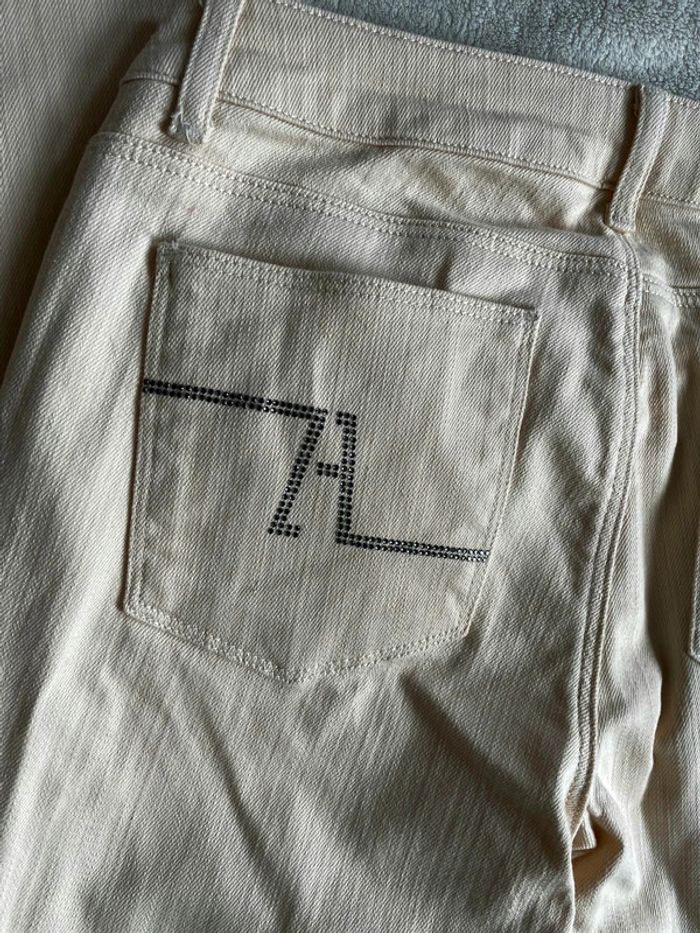 Jean droit taille basse Zara. - photo numéro 4