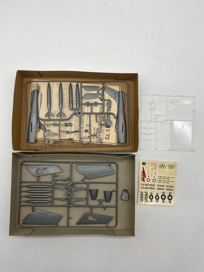 Maquette Italeri Républicaine F-84F Thunderstreak - photo numéro 2