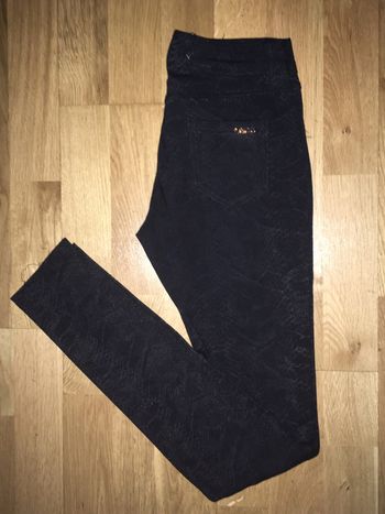 Pantalon noir motifs serpent brillant 36