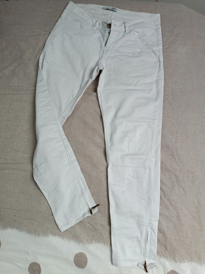 Pantalon blanc 7/8 ème