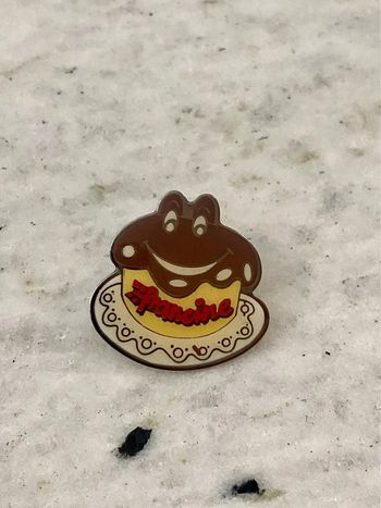 Pin’s vintage publicitaire Francine