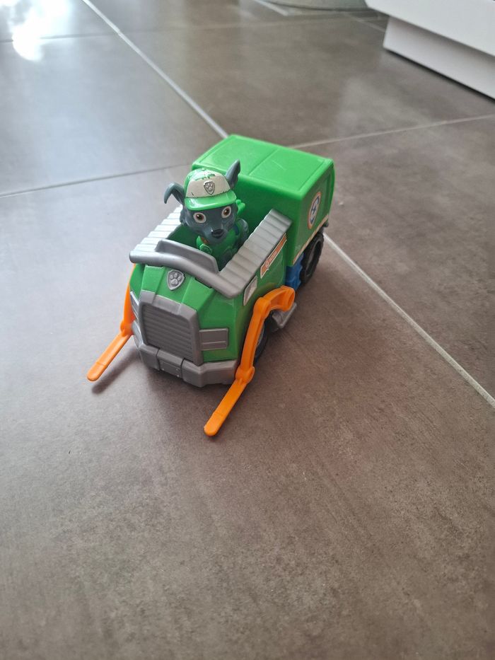 Rookie et son véhicule