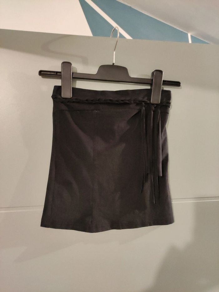 Top bustier effet daim noir cow-bow - photo numéro 2