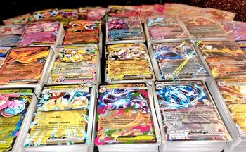 Lot 200 cartes pokémon sans double - 20 brillantes - 2 ultra rare