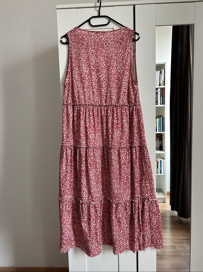 Robe longue rouge à motifs Col V d’été Pull & Bear Taille M - photo numéro 5