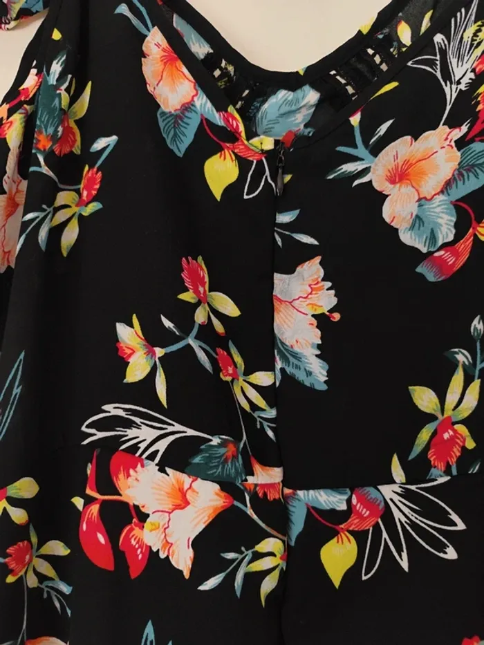 Combishort noir fleuri Jennyfer taille L - photo numéro 6