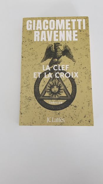 La clef et la croix