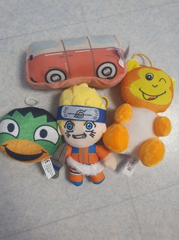 Lot de 4 peluches
