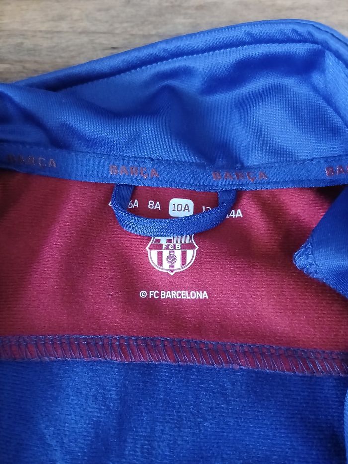 Veste de sport enfant 10 ans  équipe de foot Barça - photo numéro 3