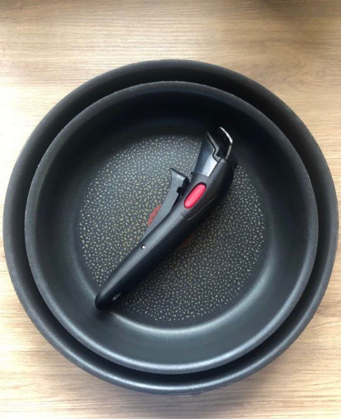 Lot de 2 poêles à frire TEFAL 24/28 cm + poignée amovible, en parfait état