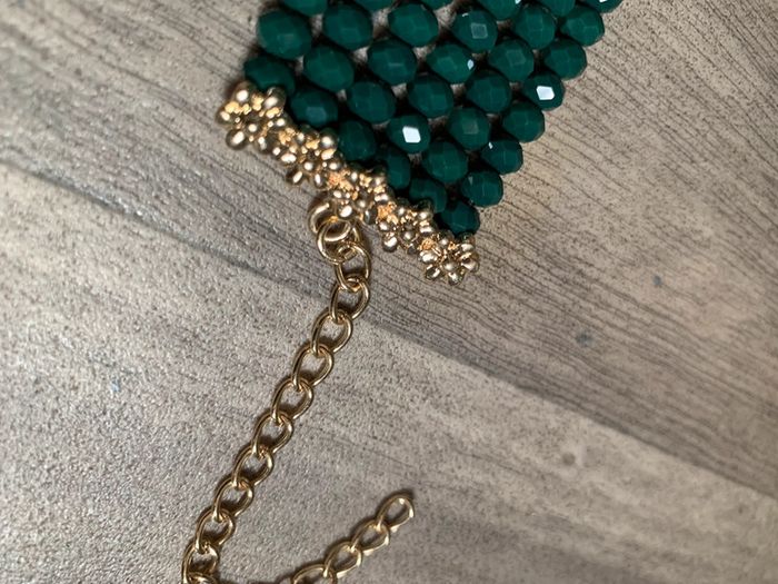 Collier ras de cou et boucle vert - photo numéro 9