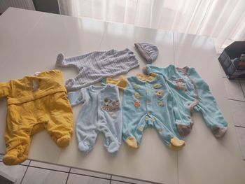 Lot pyjamas naissance