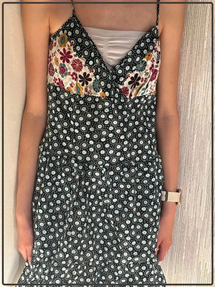 Robe courte taille 36/38 marque coquetto * - photo numéro 2