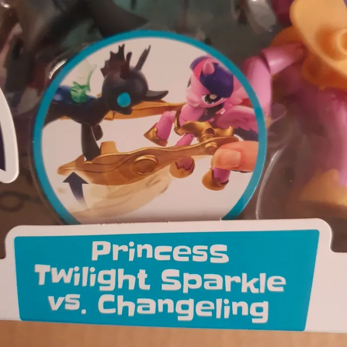 Coffret Princess Twilight Sparkle vs Changeling - photo numéro 3
