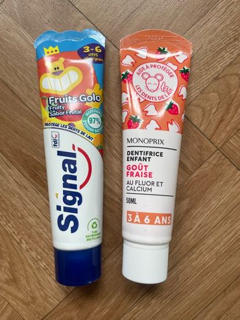 Lot 2 dentifrices enfant Signal Fruits Golo + Monoprix fraise 50ml