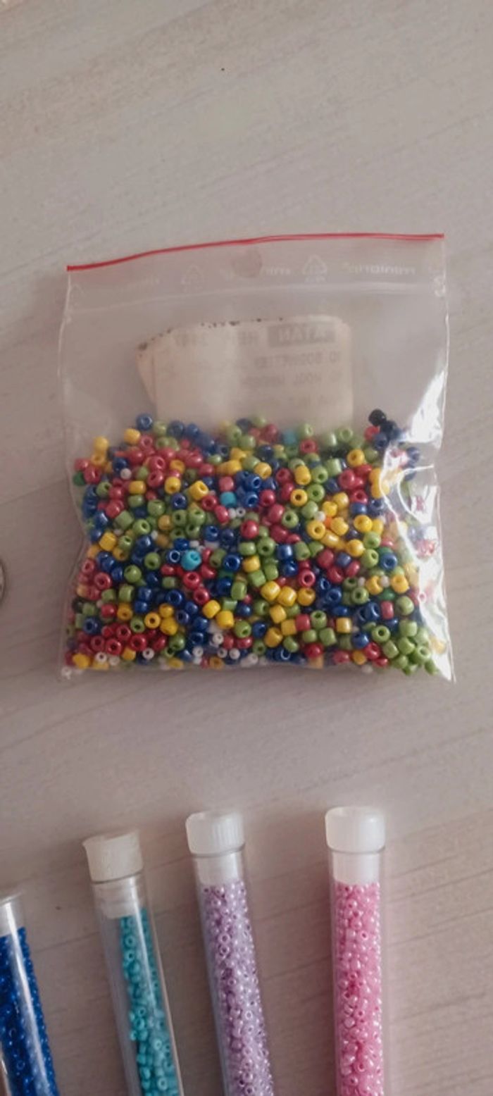 Lot de petites perles de rocailles - photo numéro 5