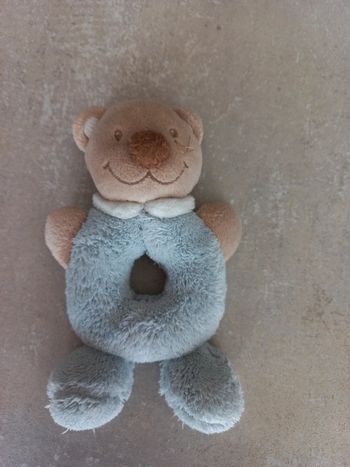 Doudou bébé ourson hochet