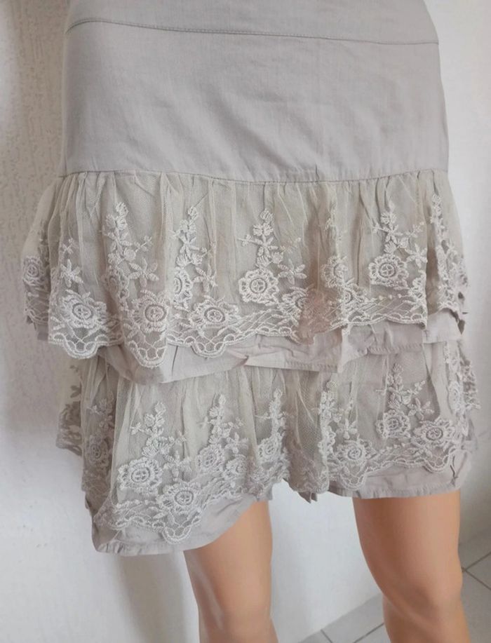 Mini jupe taupe avec dentelle T36 J*8 - photo numéro 2