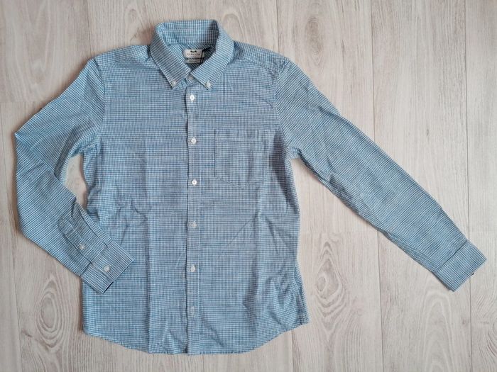 Chemise Cyrillus
Taille 14 ans
Comme neuve