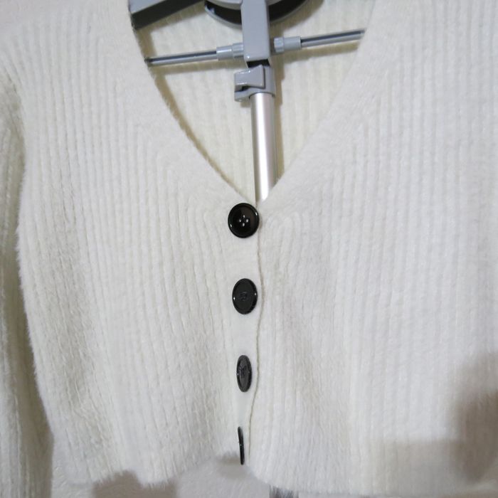 ✨ Gilet court blanc doux et tendance ✨ - photo numéro 6