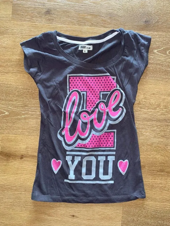 t-shirt s