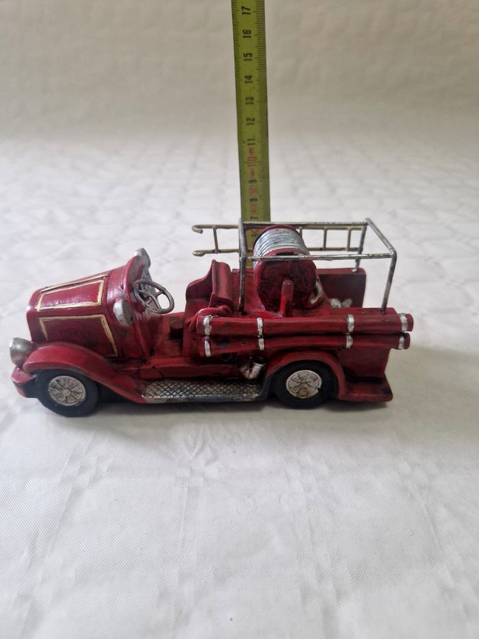 Décoration  / figurine  , ancien camion de pompiers - photo numéro 7