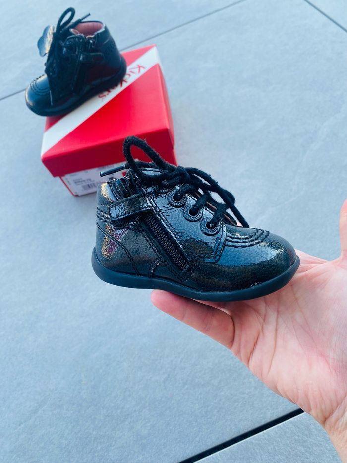 Chaussures kickers fille modèle vernis pointure 19 - photo numéro 2