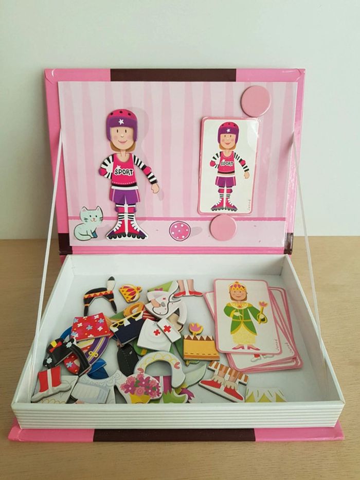 Janod jeu Magnetibook déguisements princesse et fée - photo numéro 4