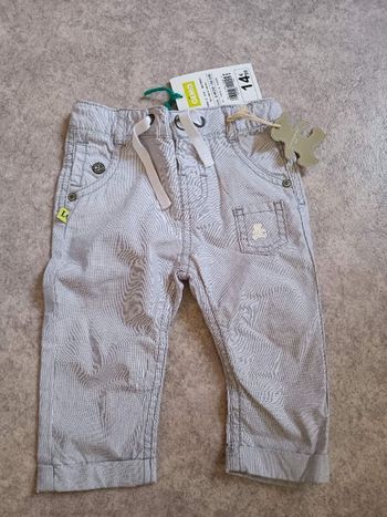 Pantalon lulu castagnette 6 mois neuf