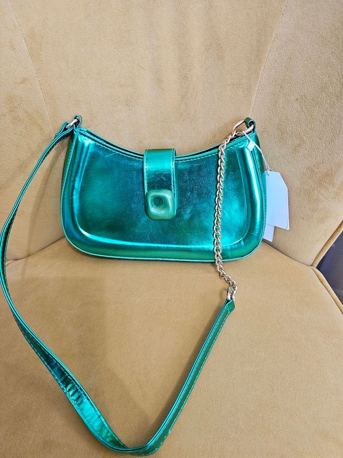 Sac a main vert brillant neuf gianni bernini