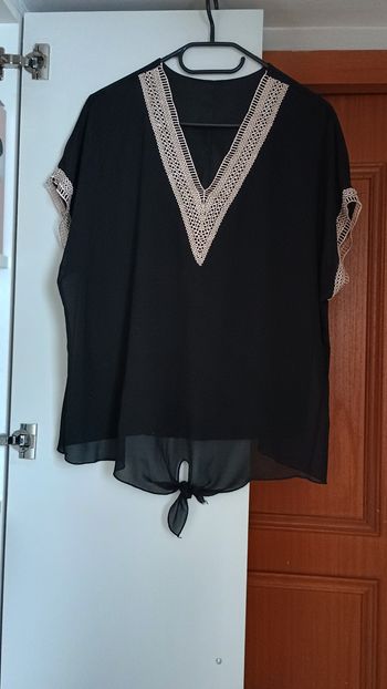 Blouse avec broderie 