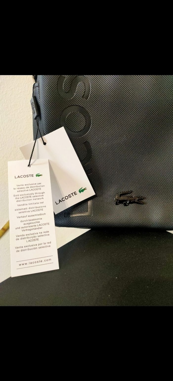 Sac Lacoste - photo numéro 4
