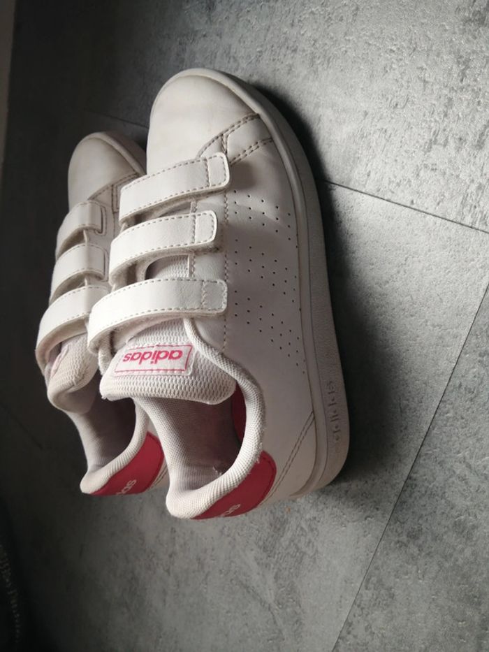 Basket Adidas enfant T. 32 - photo numéro 3