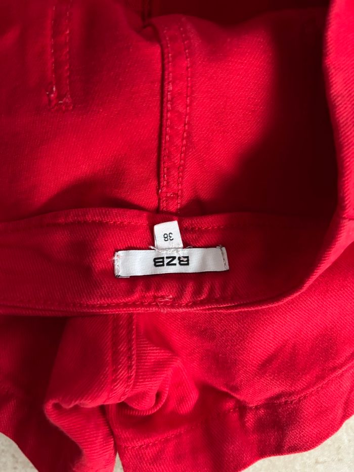 Short rouge - photo numéro 3