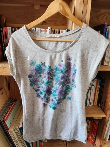 Tee shirt
