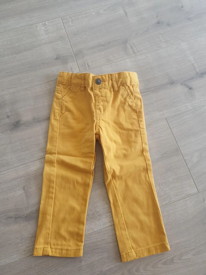 Jeans 6 mois jaune moutarde