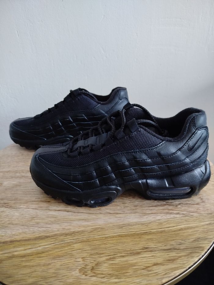 Baskets T 36,5 - photo numéro 3