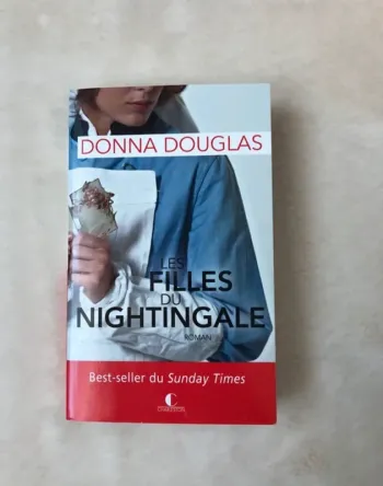 Livre - Roman - Les filles du Nightingale - Donna Douglas