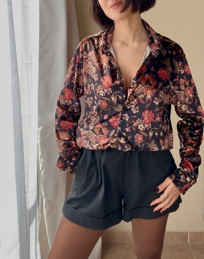 Chemise Zara fleurie taille M très bon état - photo numéro 2