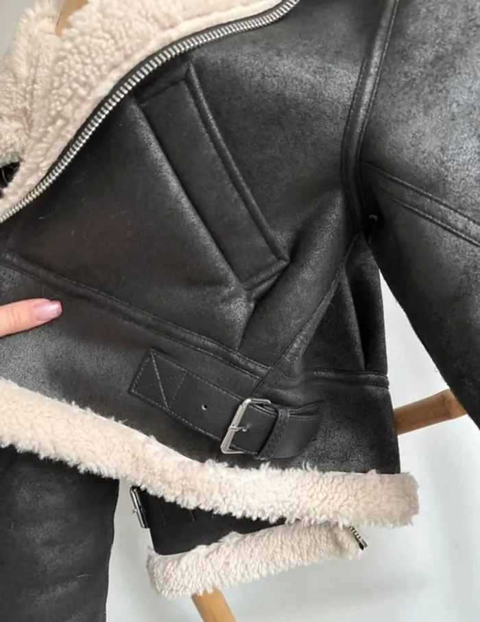 Manteau court fausse fourrure Mango taille XS - photo numéro 2