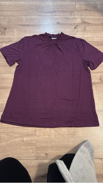 Blouse à manches courtes taille 42-44