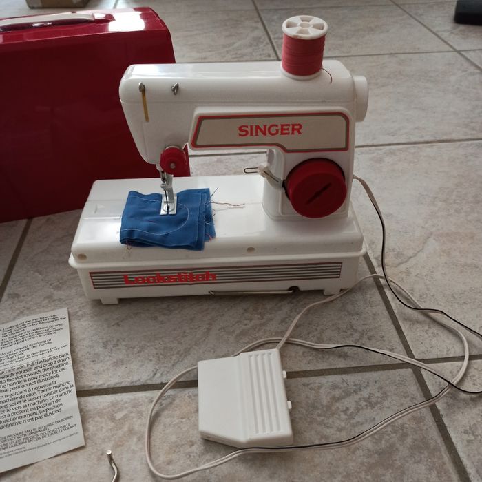 Machine a coudre enfant singer vintage - photo numéro 4