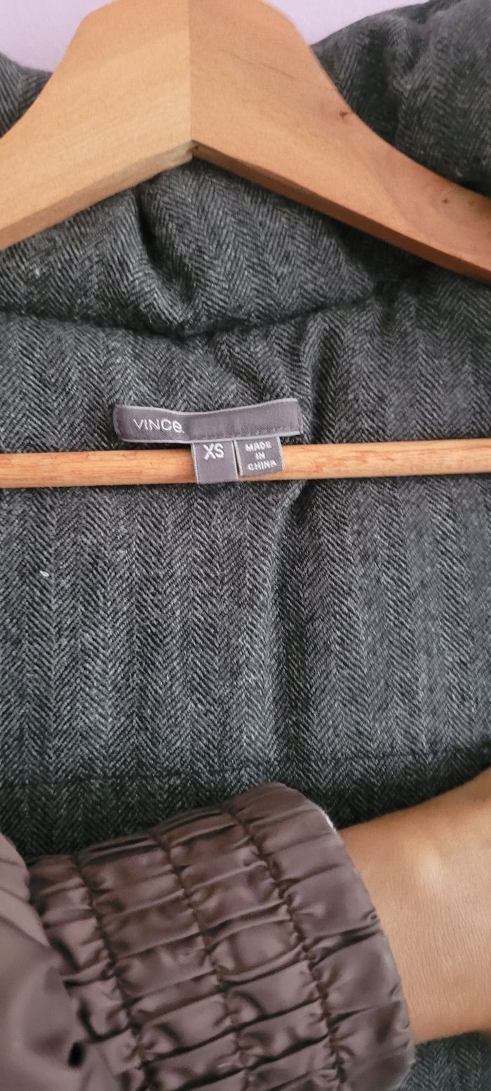 Doudoune sans manches avec capuche détachable - photo numéro 3