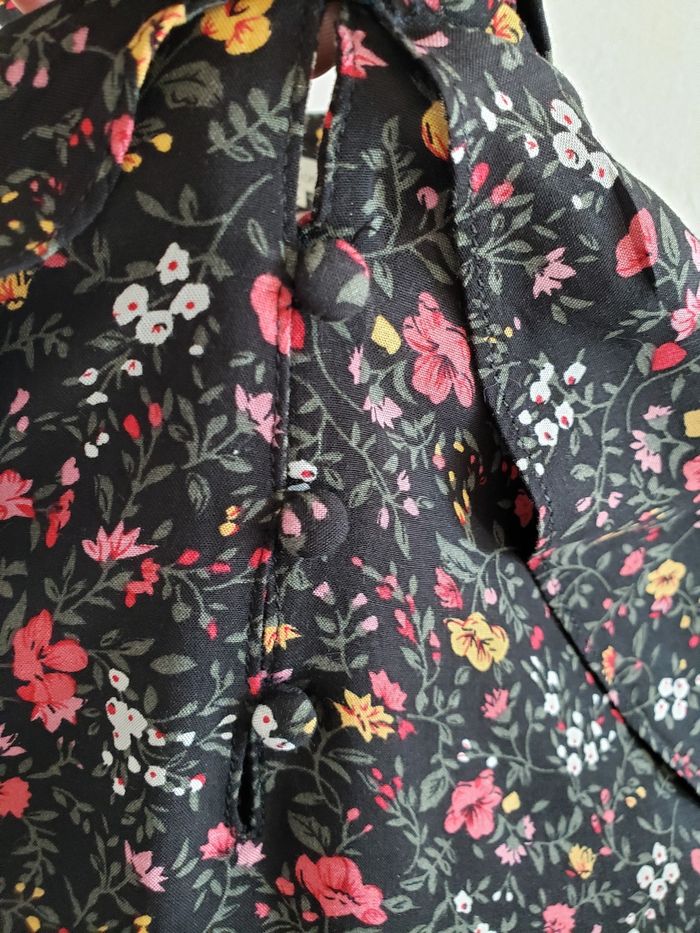 Blouse manches longues fleuries - photo numéro 3